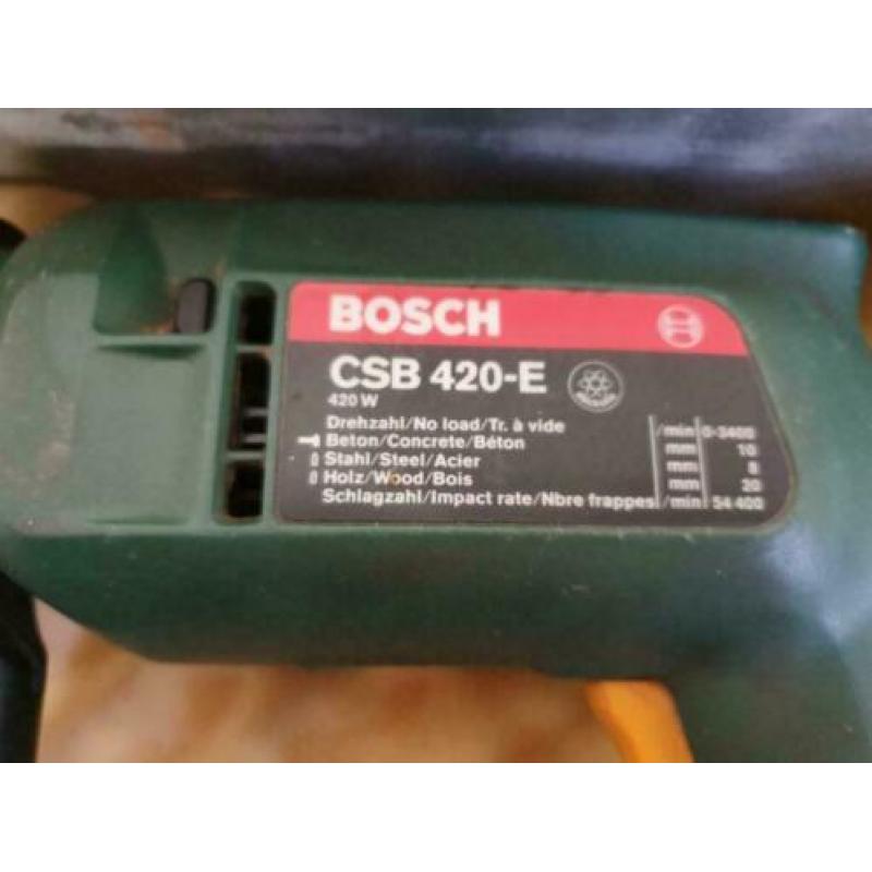 Bosch Klopboormachine in metalen opbergkist
