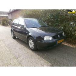 Volkswagen Golf 1.6-16V Comfortline 5drs airco izgst