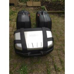 Honda VFR 800 uit 2001 (beste versie) inclusief koffers