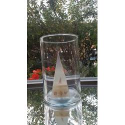 Orgonite pyramide in glas