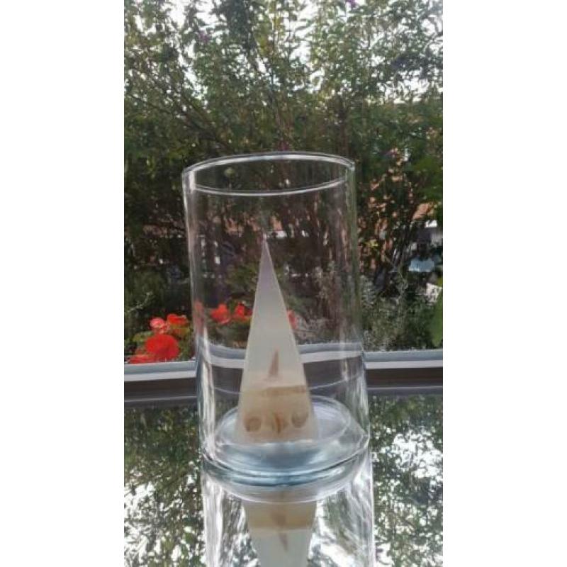 Orgonite pyramide in glas