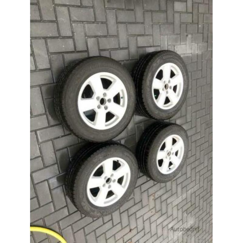 Volkswagen Tiguan velgen met Continental winterbanden