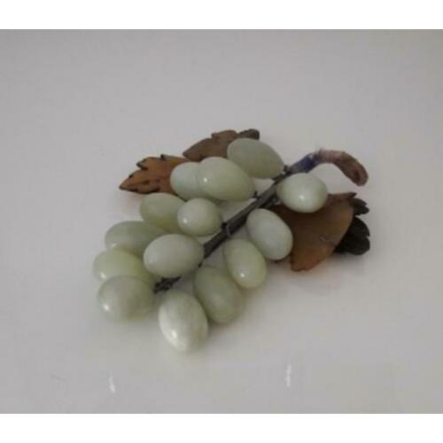 Druiven tros chinese jade /vintage 1950-1960