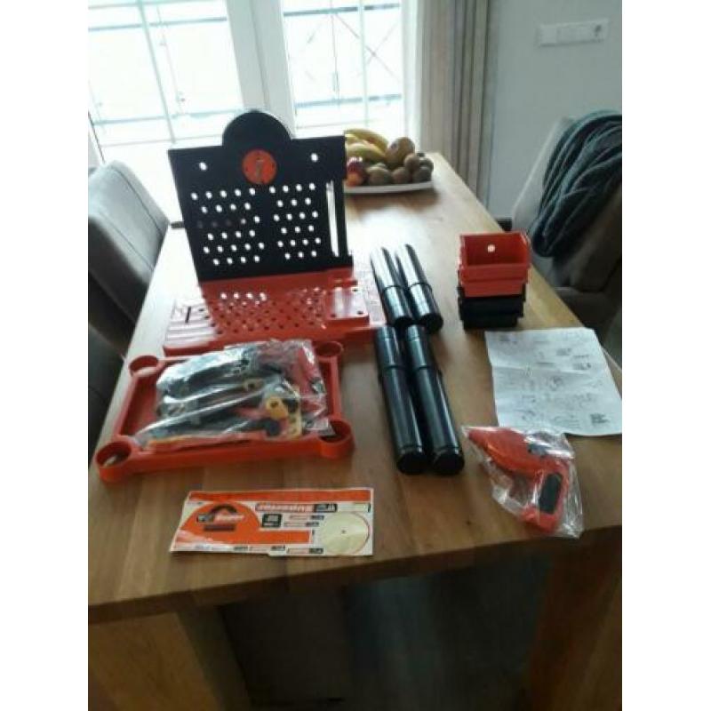 nieuwe werkbank compleet met gereedschap