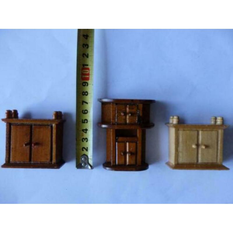 3 houten poppenhuis kasten/ kast meubels