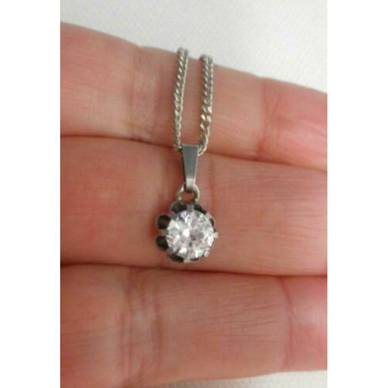 Zilveren ketting met hangertje met helder steentje nr.447