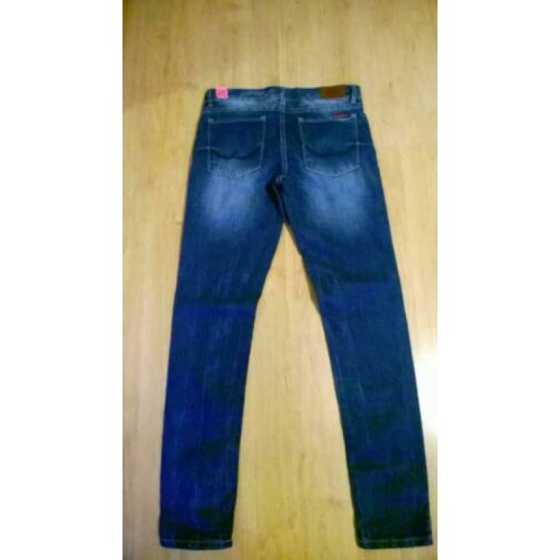 Superdry nieuwe jeans Standard Tomboy XXS W24 L32 incl verz