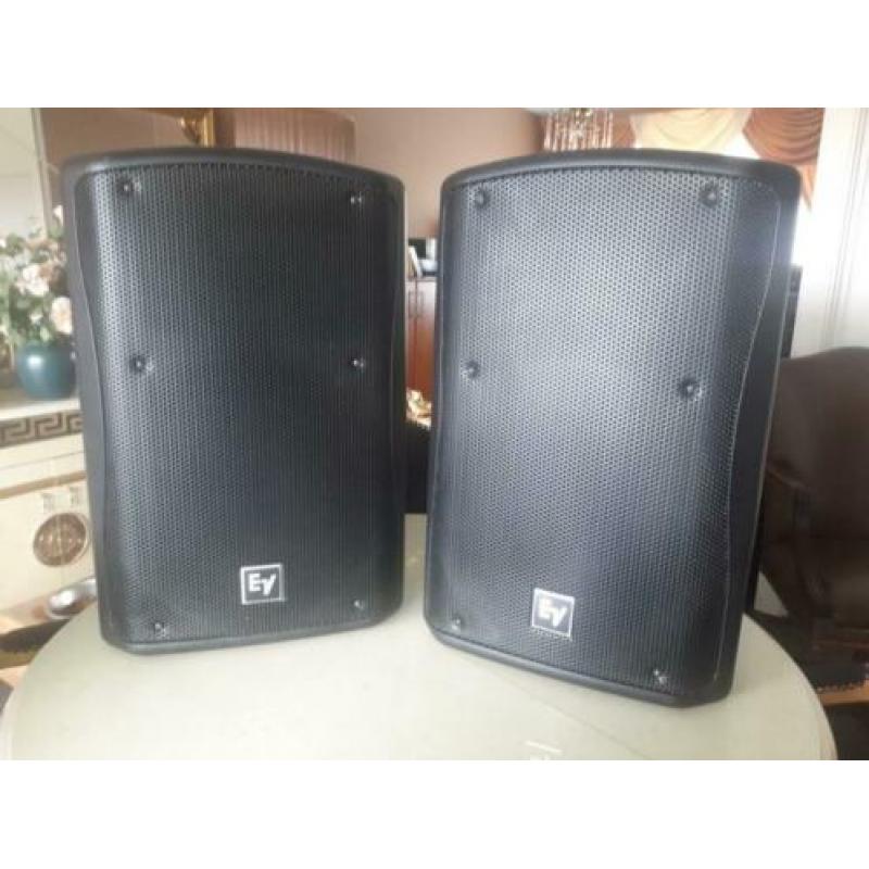 EV * 2 Passieve ZX5 * 15" * z.g.a.n. uit rookvrije studio