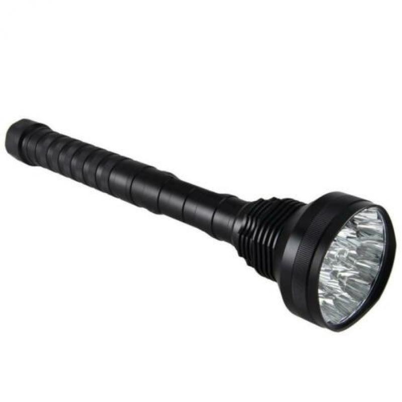 Extreem Felle Zaklamp 90000LM. Led Torch 90000 Lumen 40cm!!!