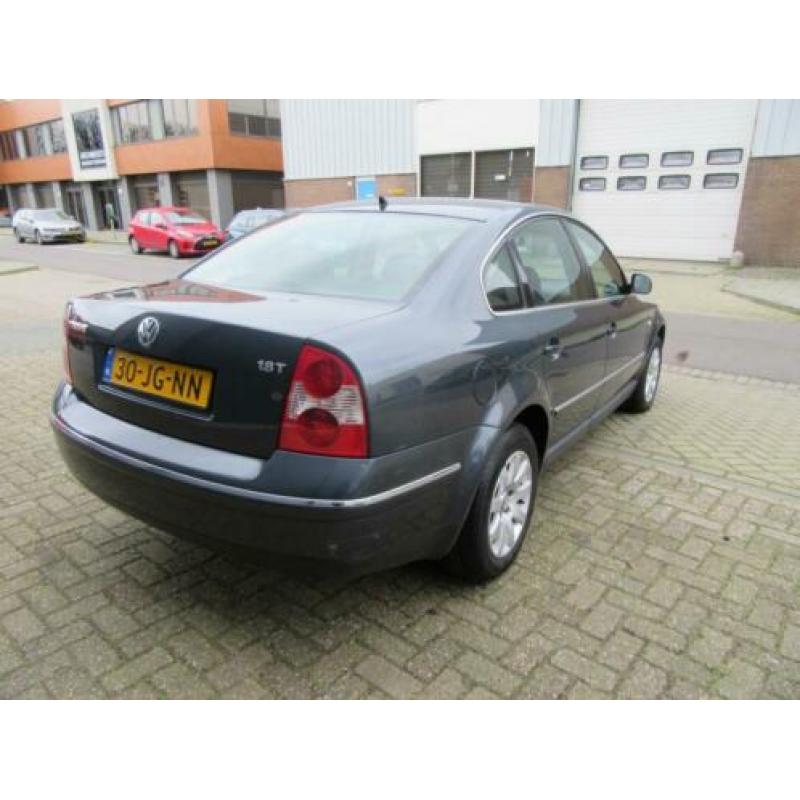 Volkswagen Passat 1.8 Turbo Highline 2002! NAP!Clima!LM-Velg