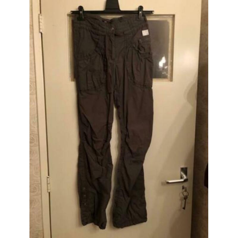PAKKET 5) 30 X ZOMER KLEDINGSTUKKEN MAAT S/M 23 kl