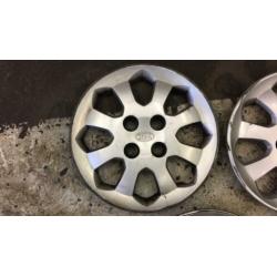 Set originele 14 inch Kia wieldoppen