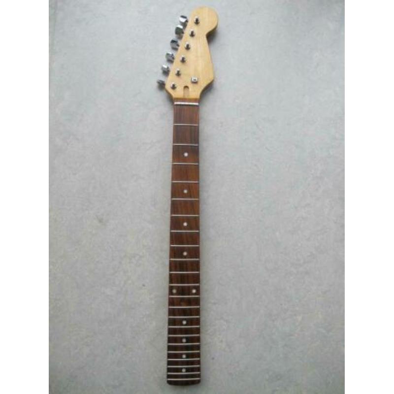 Stratocaster hals neck loaded