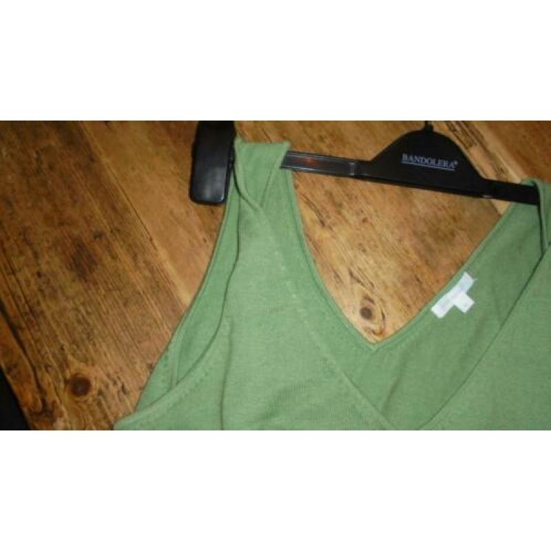 Nieuw! Olijfkleurige mooie top van Merd Du Nord mt XL