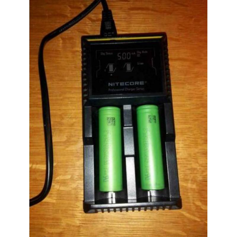 Sony 2 Batterijen 18650 VTC6-3120mAh & Nitecore D2 Pro Lader