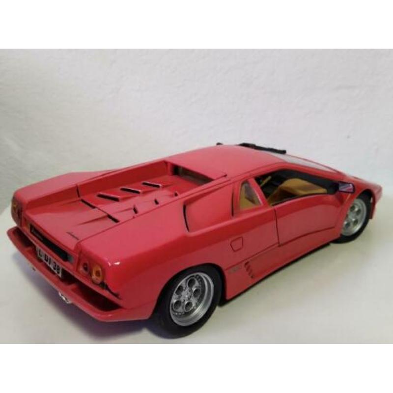 Lamborghini Diablo 1:18 maisto Pol