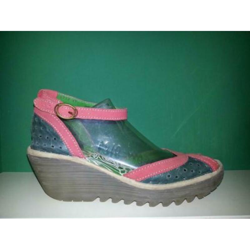 Schoenen merk FLY LONDON maat 41
