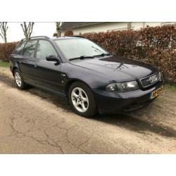 Audi A4 1.8 Avant 20V 92KW 1997 Blauw