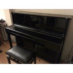 Te koop mooie zwarte Eavestaff piano