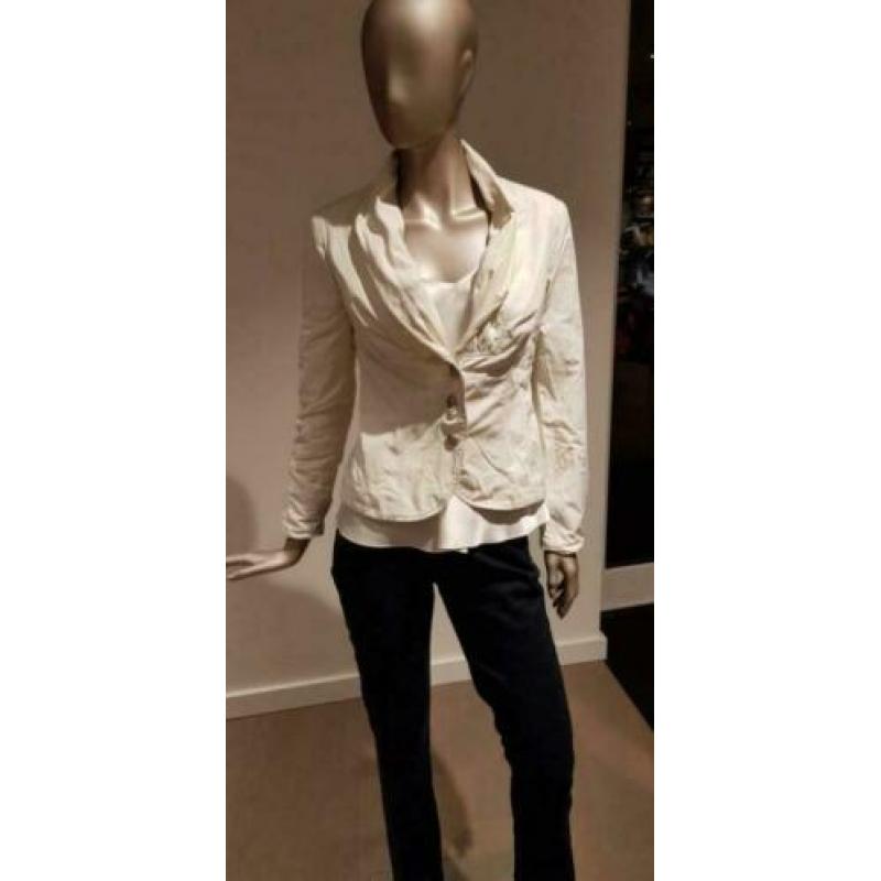Creme blazer / colbert maat 38 - chique pasvorm en knopen