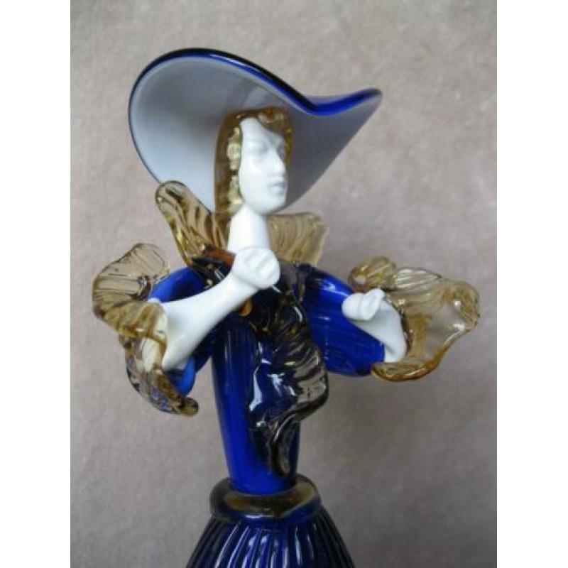 Kunstglas dame (blauwe jurk) Murano.