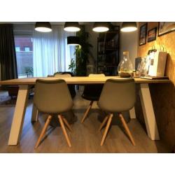 VT wonen eetkamer tafel en stoelen
