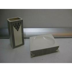 art deco vaas 17 cm hoog en schaal klein chipje (120)