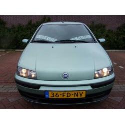 Fiat PUNTO 1.2 HLx 5 drs, 2e eign. Bj 2/2000 APK 2/2021