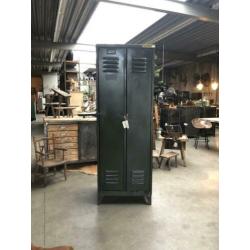 Vintage kast, industrieel, industriële locker, lockerkast