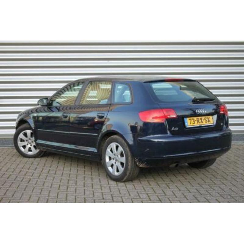 Audi A3 1.6 Ambiente 5-drs Automaat