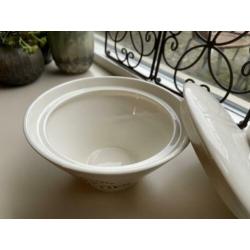 Claire Wilson’s servies snoepjespot / sweeties