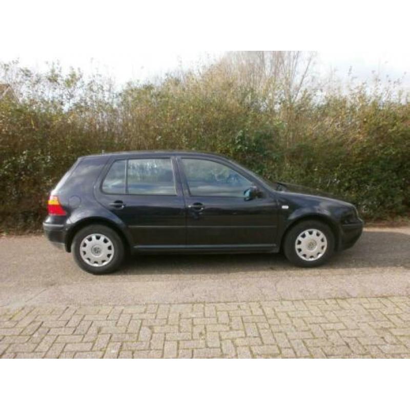 Volkswagen Golf 1.6-16V Comfortline 5drs airco izgst