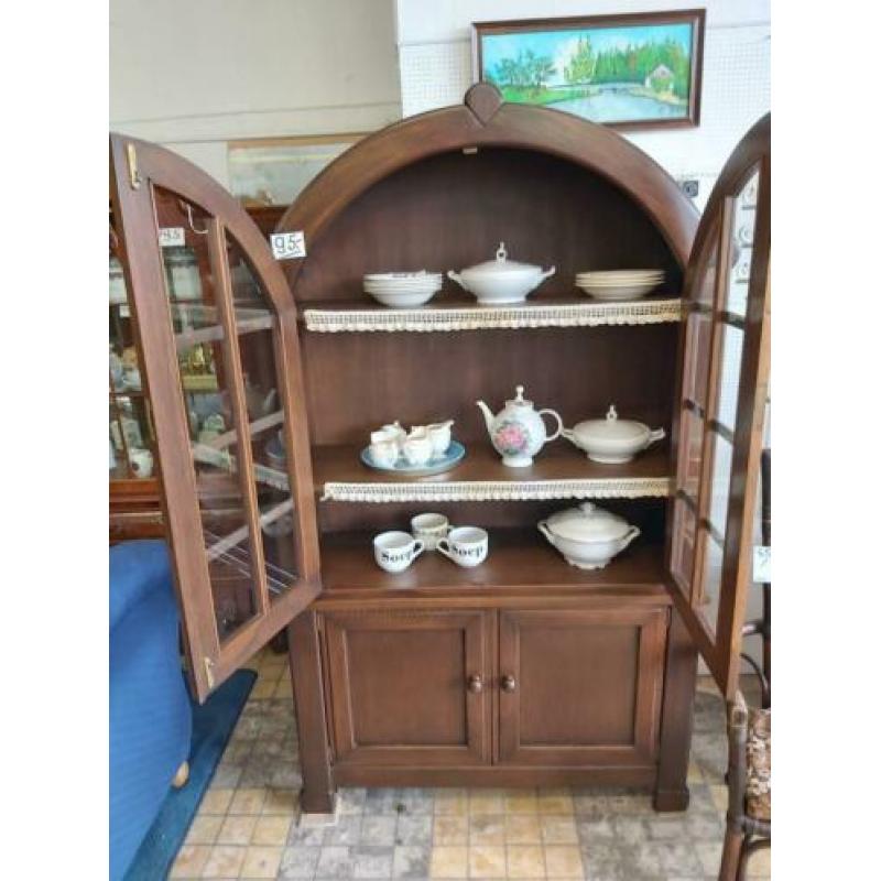 Zeer Nette Eiken Wand Vitrine kast in 2 gedeelten