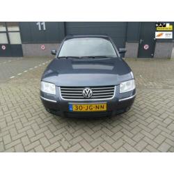 Volkswagen Passat 1.8 Turbo Highline 2002! NAP!Clima!LM-Velg