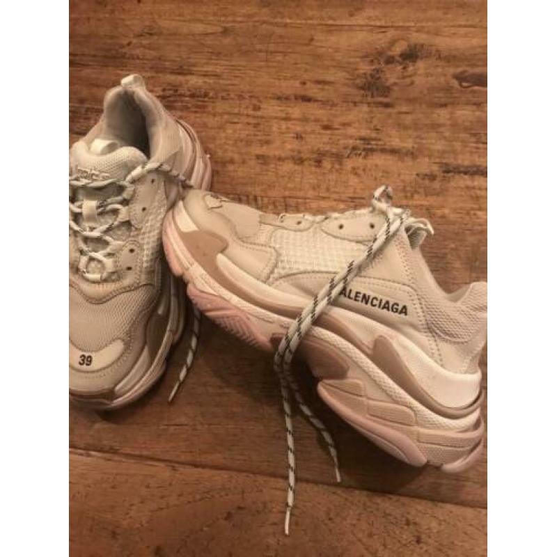 Balanciaga triple s