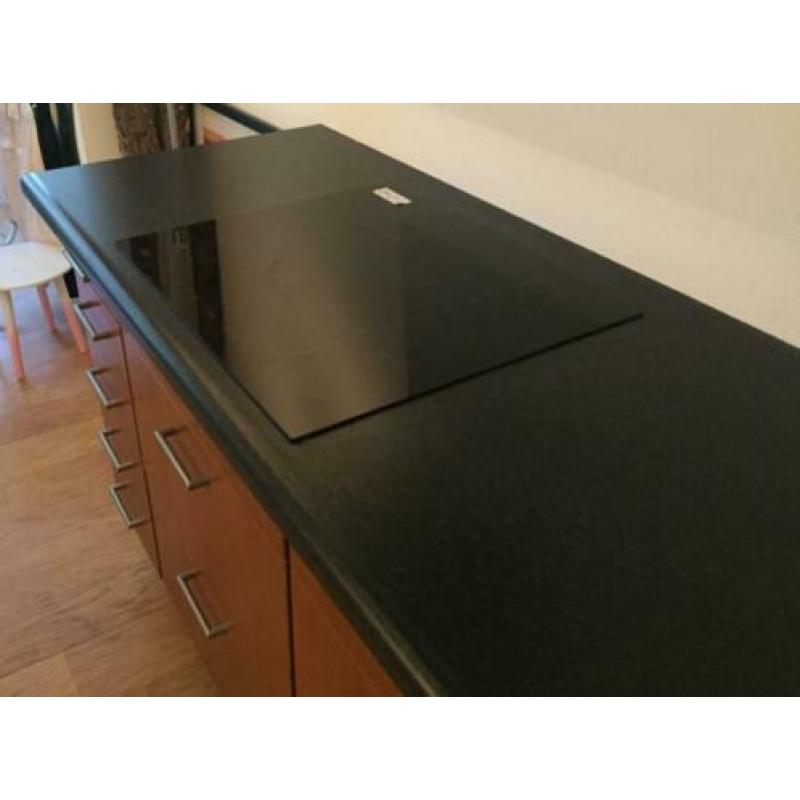 Inductieplaat // afzuigkap // Keuken blok