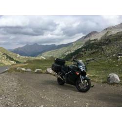 Honda VFR 800 uit 2001 (beste versie) inclusief koffers