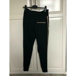 Jane Lushka broek travelstof S zwart met bies herfst 2019