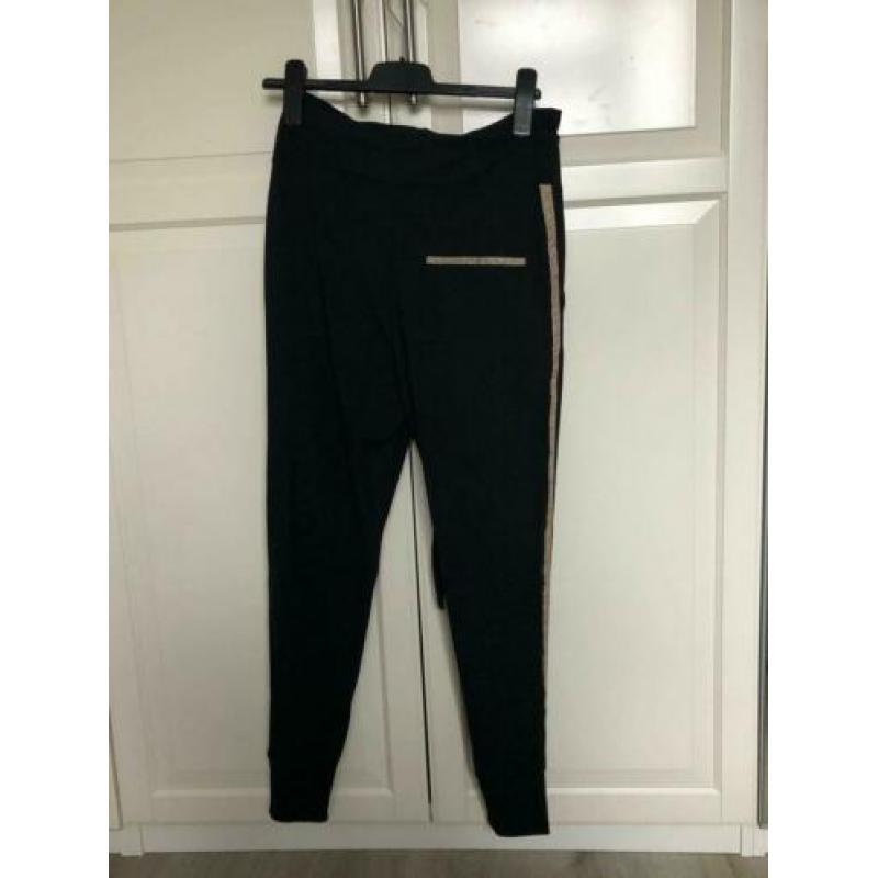 Jane Lushka broek travelstof S zwart met bies herfst 2019