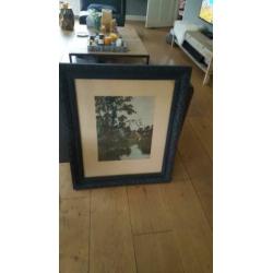 Oude antieke brocante lijst met oud glas en oude print