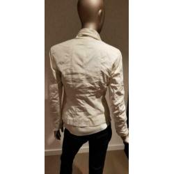 Creme blazer / colbert maat 38 - chique pasvorm en knopen