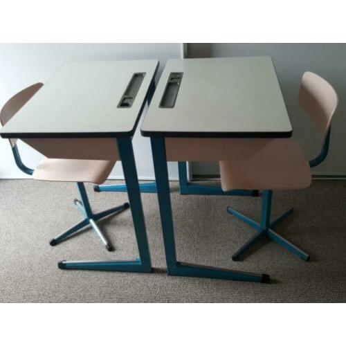 Vintage schoolbankje + stoel