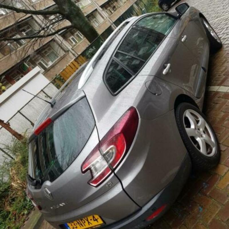 Renault Megane 1.5 DCI 81KW Estate 2010 Grijs