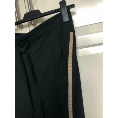 Jane Lushka broek travelstof S zwart met bies herfst 2019