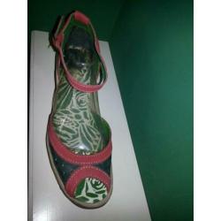 Schoenen merk FLY LONDON maat 41