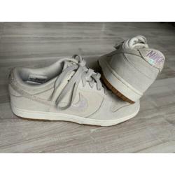 Nike air force beige met glitter maat 38,5
