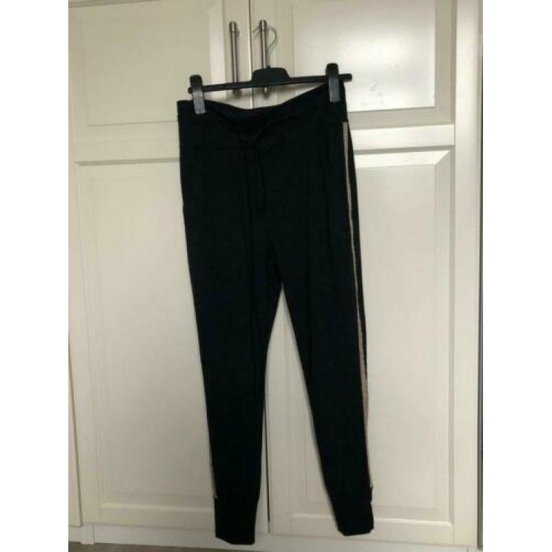 Jane Lushka broek travelstof S zwart met bies herfst 2019