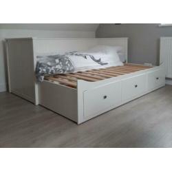 Ikea uitschuifbed