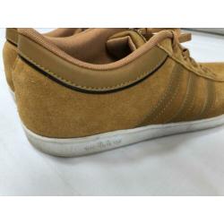 Adidas herengymp Okergeel/goud maat 42