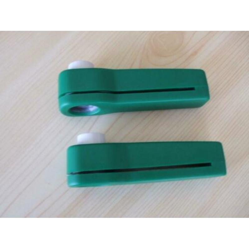 2 ponsjes.Groen